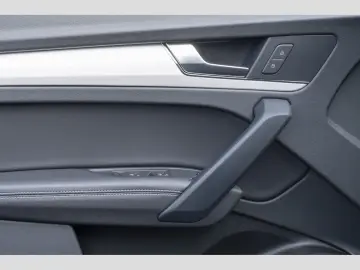 AUDI Q5 Sportback 40 TDI quattro S line Pano AHK Opti