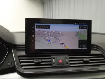AUDI Q5 50 TFSI e quattro S tronic S line Navi LED