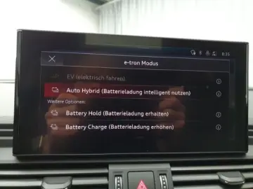 AUDI Q5 50 TFSI e quattro S tronic S line Navi LED