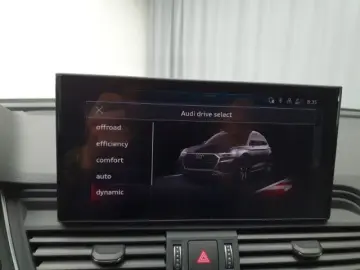 AUDI Q5 50 TFSI e quattro S tronic S line Navi LED