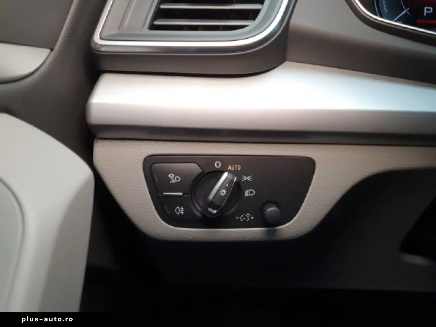 AUDI Q5 50 TFSI e quattro S tronic S line Navi LED