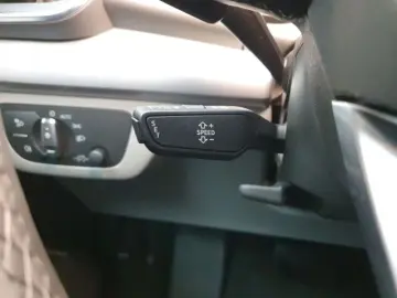 AUDI Q5 50 TFSI e quattro S tronic S line Navi LED