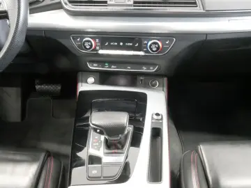 AUDI Q5 50 TFSI e quattro S tro. S line LED AHK virt.