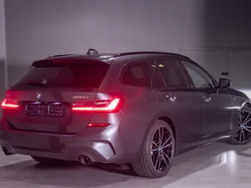 BMW 320d Touring xDrive M Sport HUD Pano Laser ACC