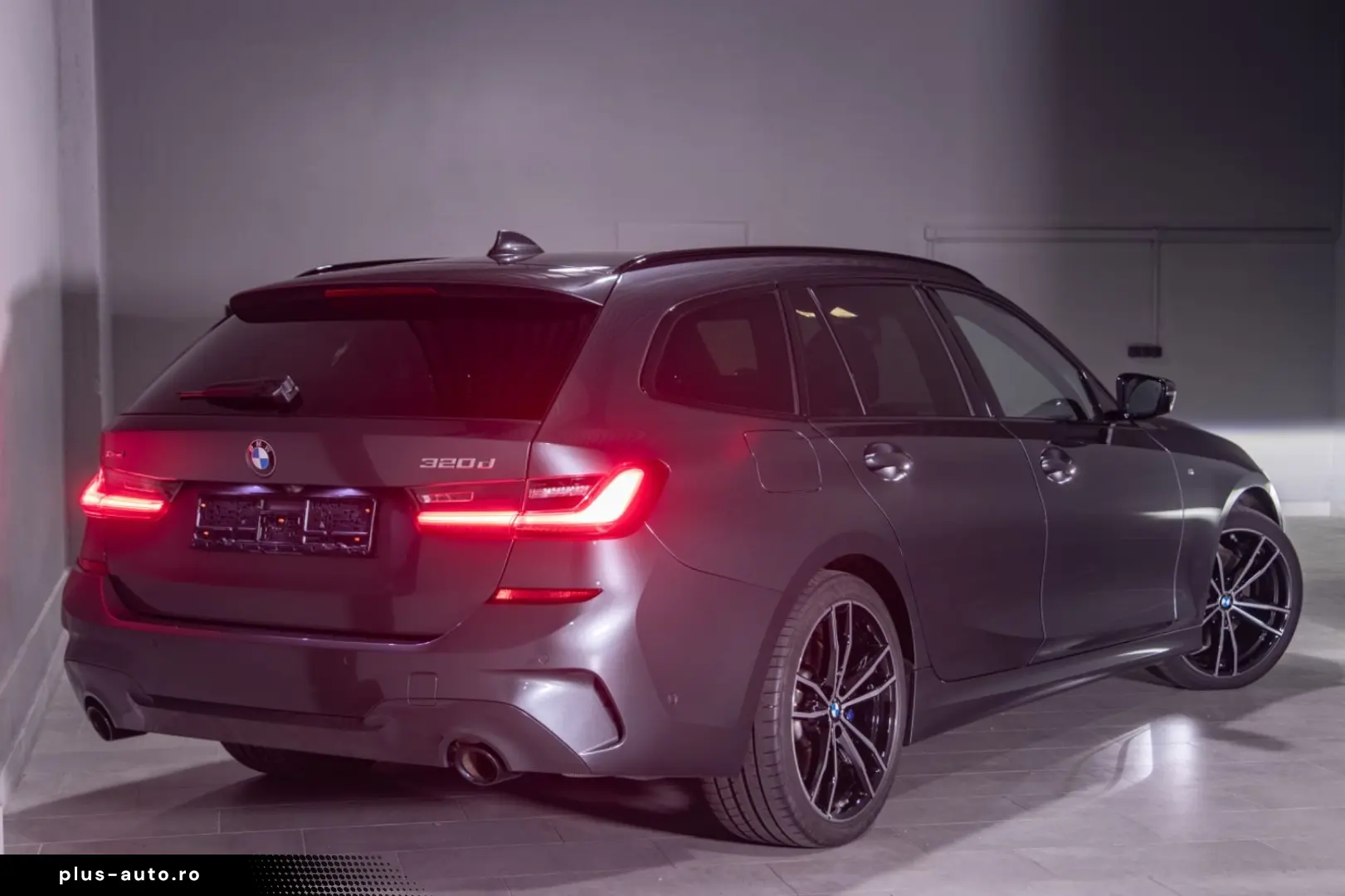 BMW 320d Touring xDrive M Sport HUD Pano Laser ACC