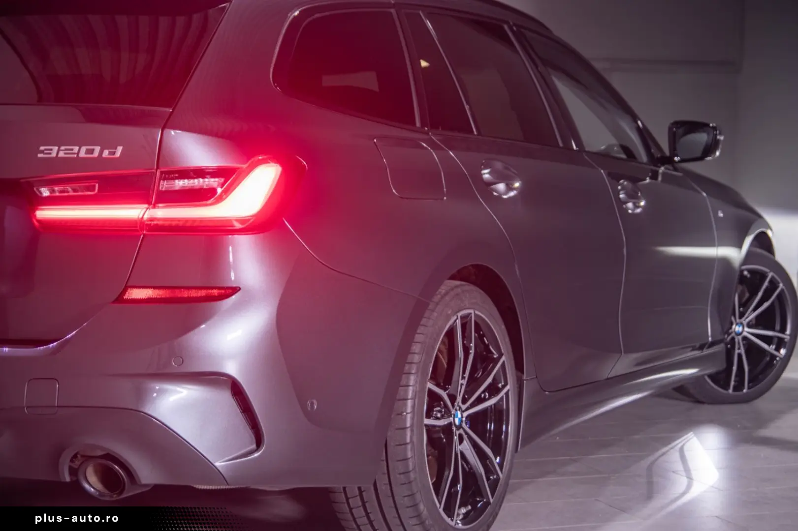 BMW 320d Touring xDrive M Sport HUD Pano Laser ACC