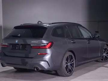 BMW 320d Touring xDrive M Sport HUD Pano Laser ACC