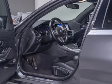 BMW 320d Touring xDrive M Sport HUD Pano Laser ACC