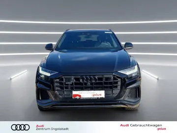 AUDI Q8 55 TFSI qu S line MATRIX PANO Luft AHK B&O