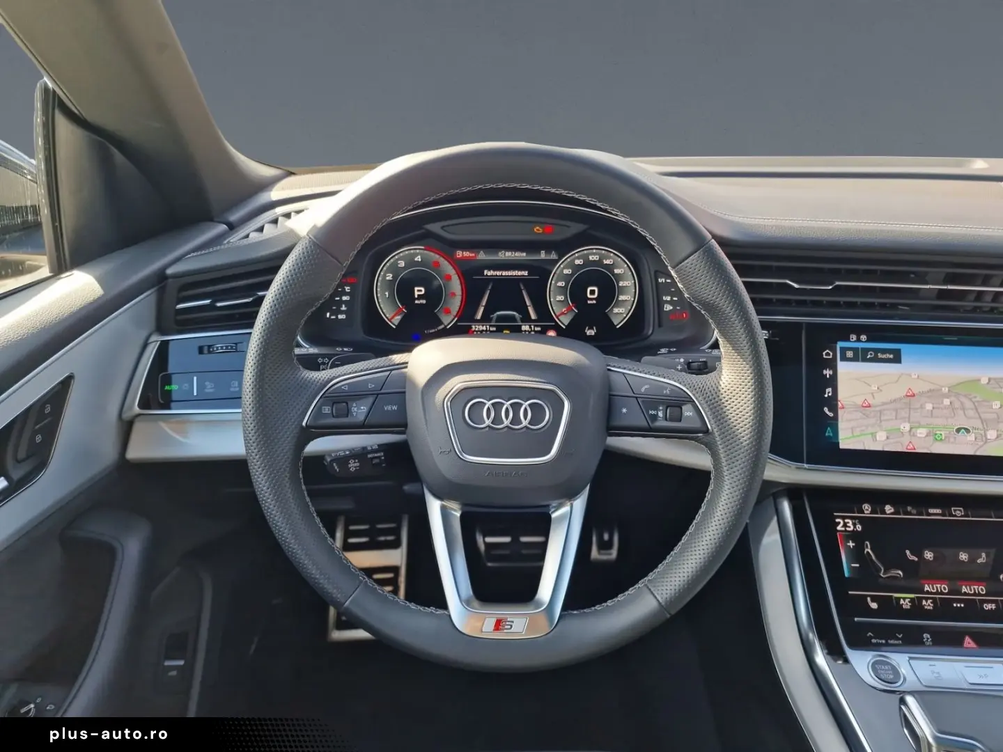 AUDI Q8 55 TFSI qu S line MATRIX PANO Luft AHK B&O