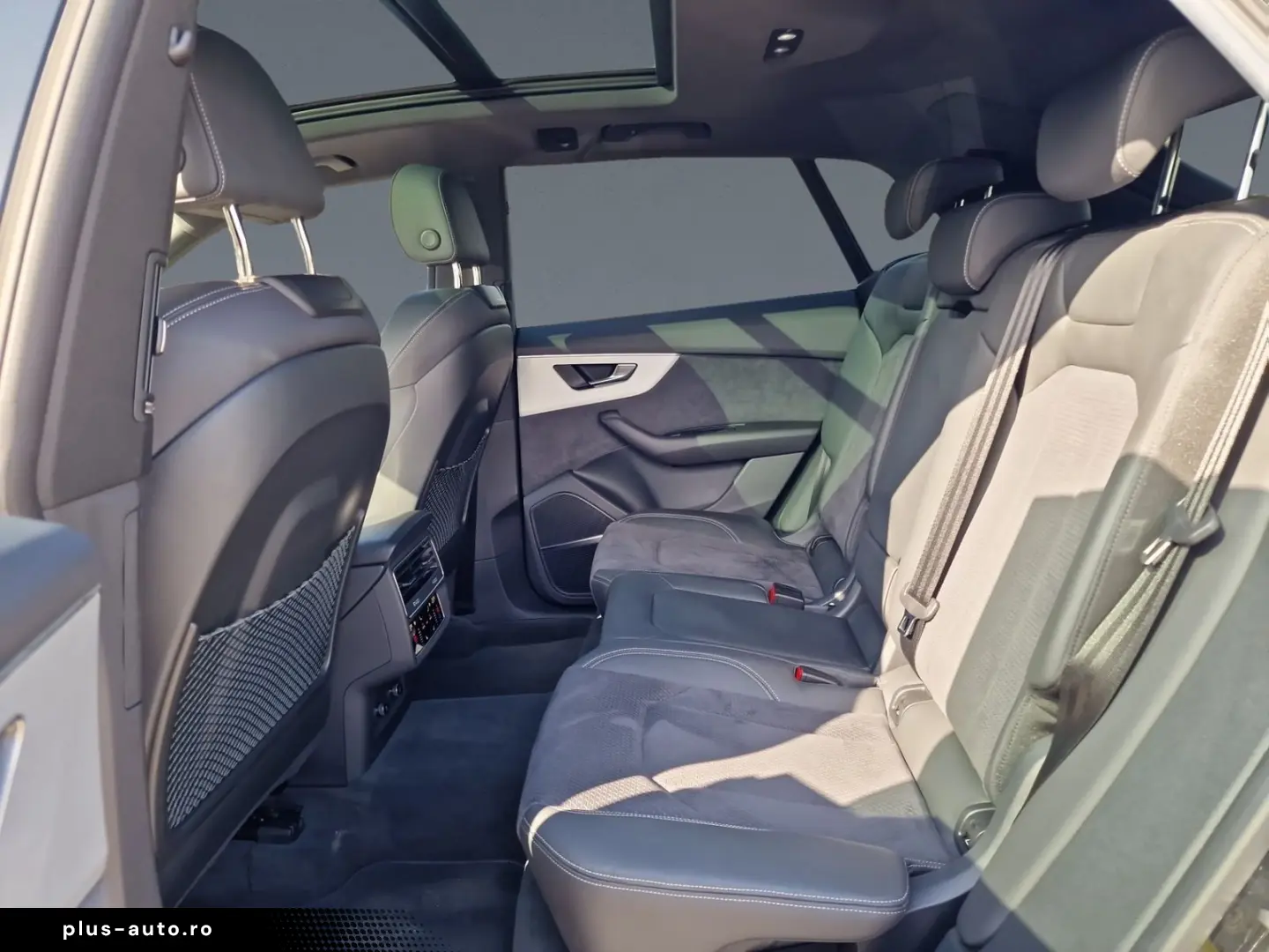 AUDI Q8 55 TFSI qu S line MATRIX PANO Luft AHK B&O