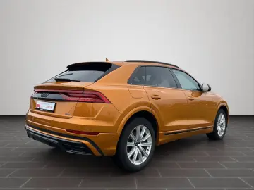 AUDI Q8 S line 55 TFSIe quattro MATRIX B&O RFK
