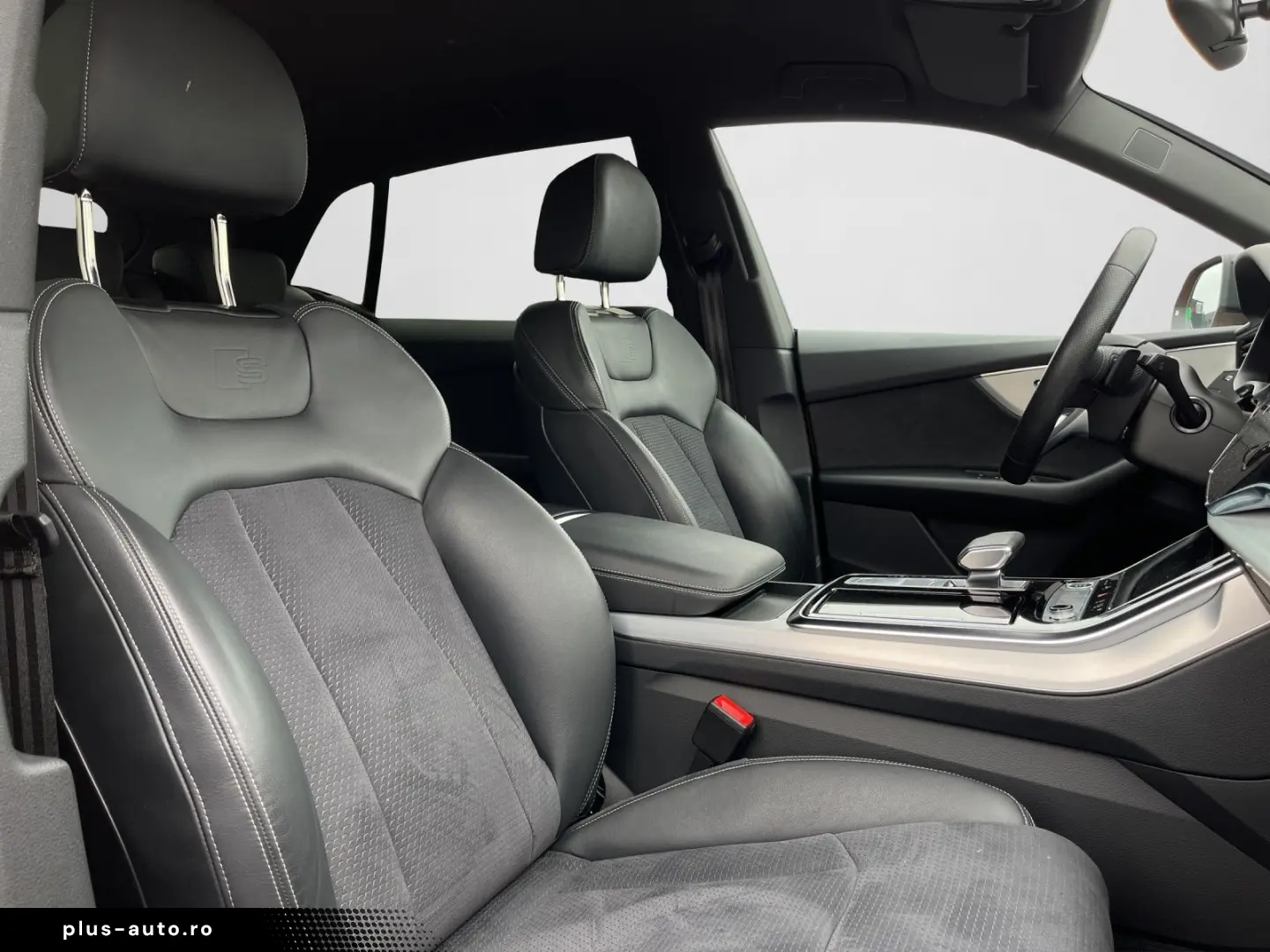 AUDI Q8 S line 55 TFSIe quattro MATRIX B&O RFK