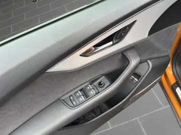 AUDI Q8 S line 55 TFSIe quattro MATRIX B&O RFK