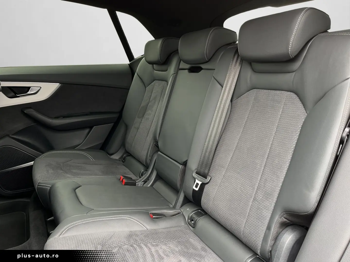 AUDI Q8 S line 55 TFSIe quattro MATRIX B&O RFK