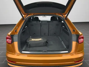 AUDI Q8 S line 55 TFSIe quattro MATRIX B&O RFK