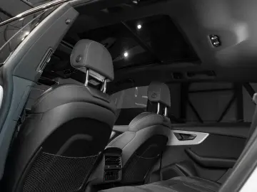 AUDI Q8 55 TFSI quattro Matrix LED SoftClose B&O