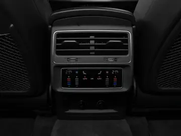 AUDI Q8 55 TFSI quattro Matrix LED SoftClose B&O