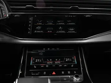 AUDI Q8 55 TFSI quattro Matrix LED SoftClose B&O