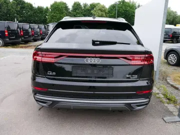 AUDI Q8 50 TDI QUATTRO TIPTRONIC S-LINE   22 ZOLL   L