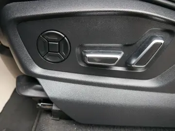 AUDI Q8 50 TDI QUATTRO TIPTRONIC S-LINE   22 ZOLL   L