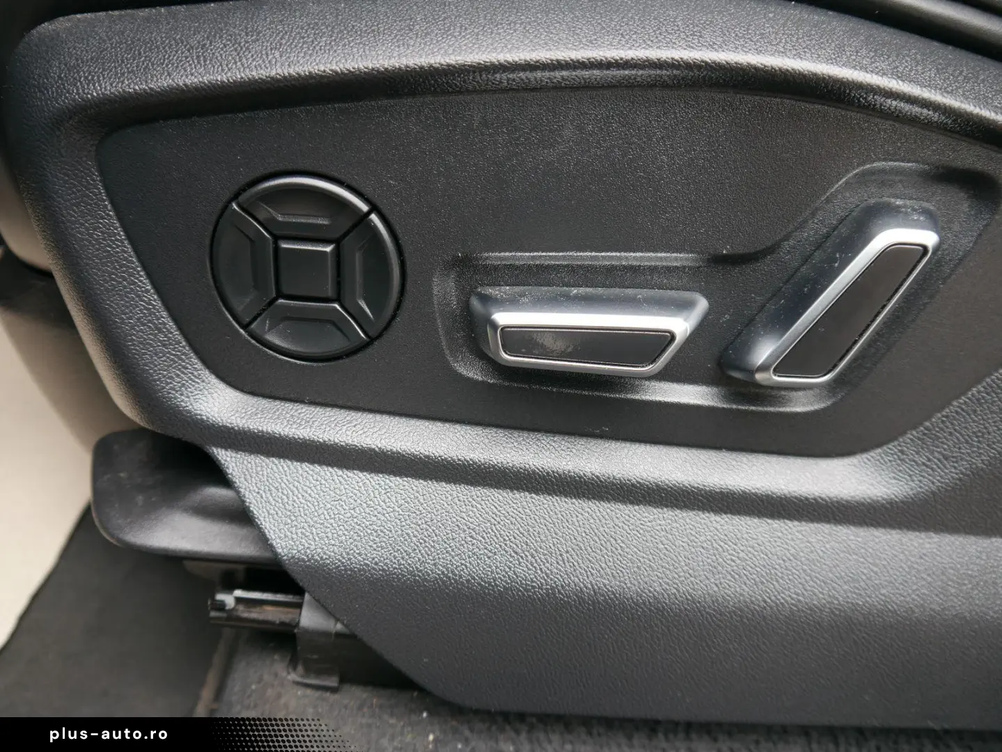 AUDI Q8 50 TDI QUATTRO TIPTRONIC S-LINE   22 ZOLL   L