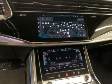 AUDI Q8 55 TFSI qu.tiptr. AHK MATRIX 360 K HUD VIRTUA