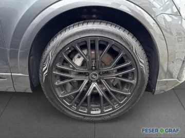 AUDI Q8 50 TDI quattro 2x S line AHK HuD MATRIX PANO