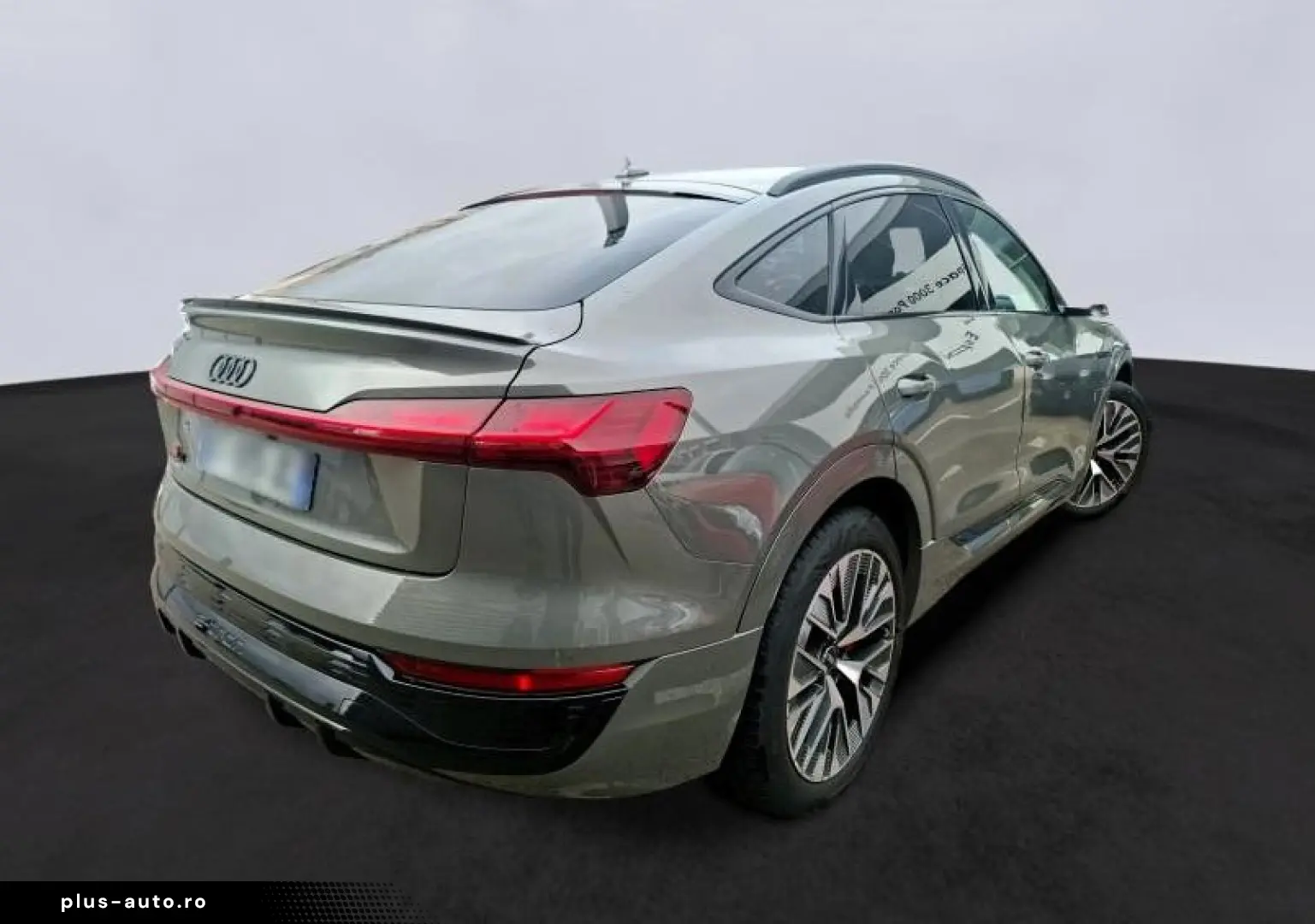 AUDI Q8 Sportback e-tron 55 quattro S line NP 122T¤