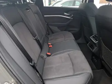 AUDI Q8 Sportback e-tron 55 quattro S line NP 122T¤