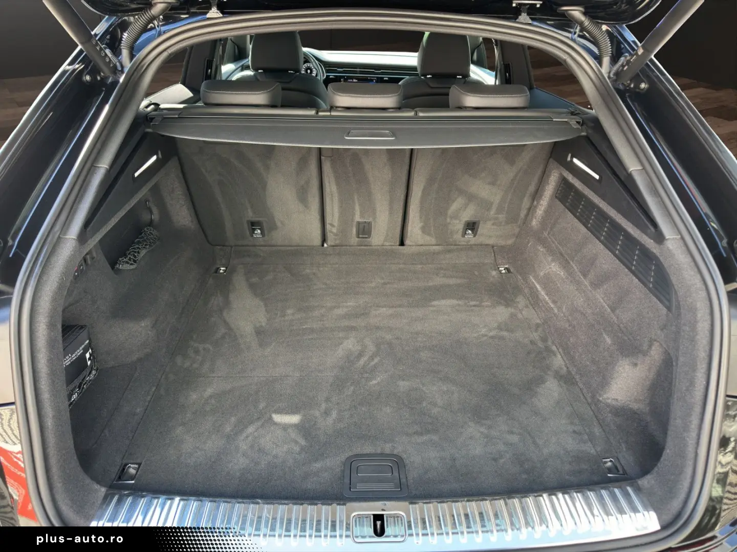 AUDI Q8 50 TDI qu. tipt. S LINE AHZV AIR STHZG HD B&O