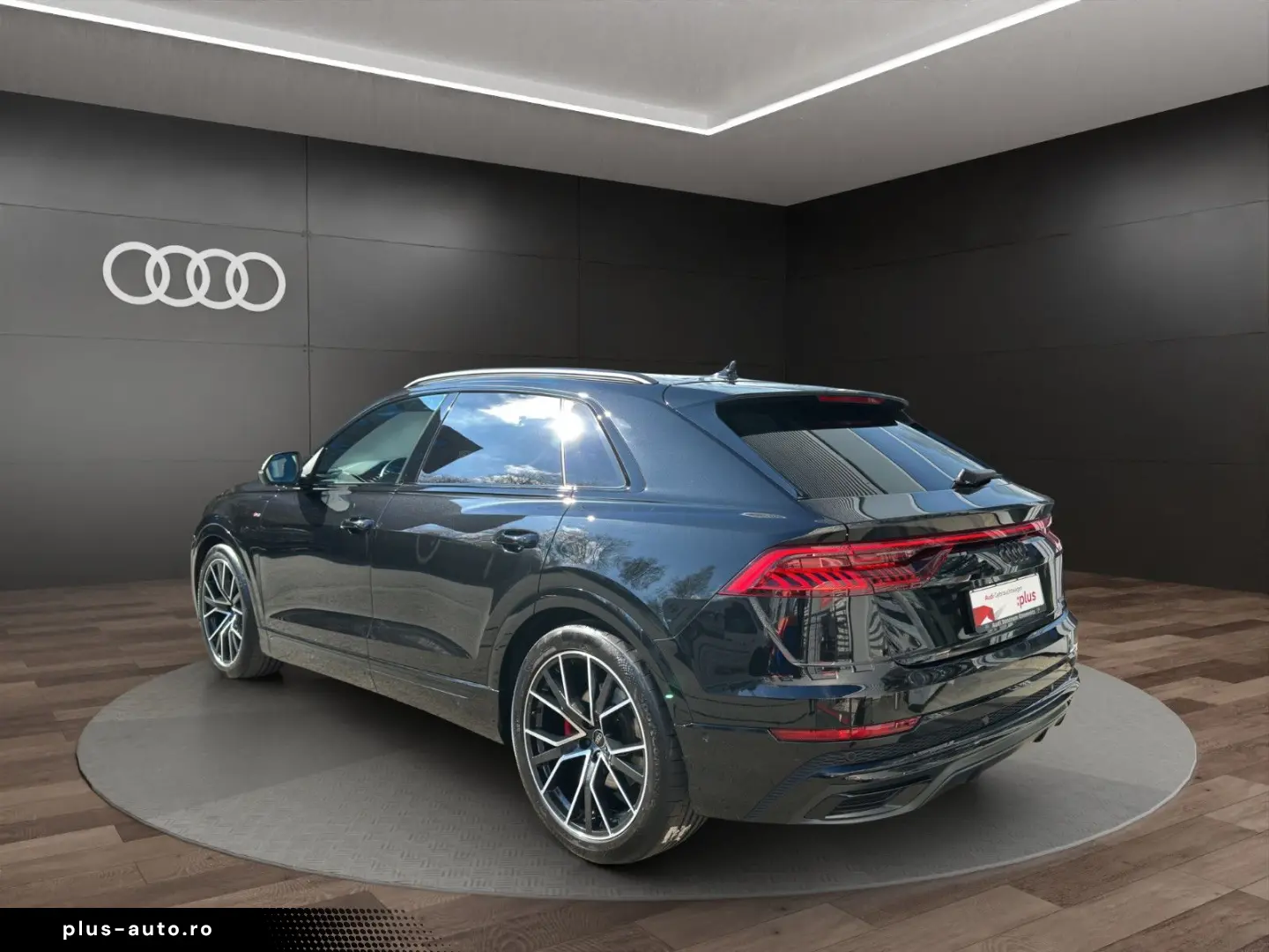 AUDI Q8 50 TDI qu. tipt. S LINE AHZV AIR STHZG HD B&O