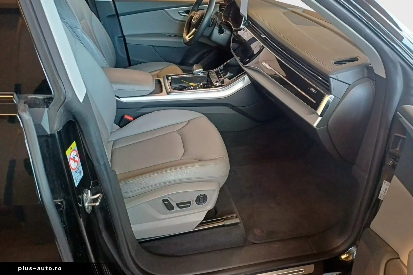 AUDI Q8 50 TDI QUA AHK STAND 360  APP ACC MATRIX HUD