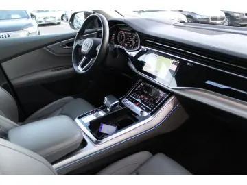 AUDI Q8 55 TFSI e qu. S-Line - Tour Kamera HUD MTRX 1