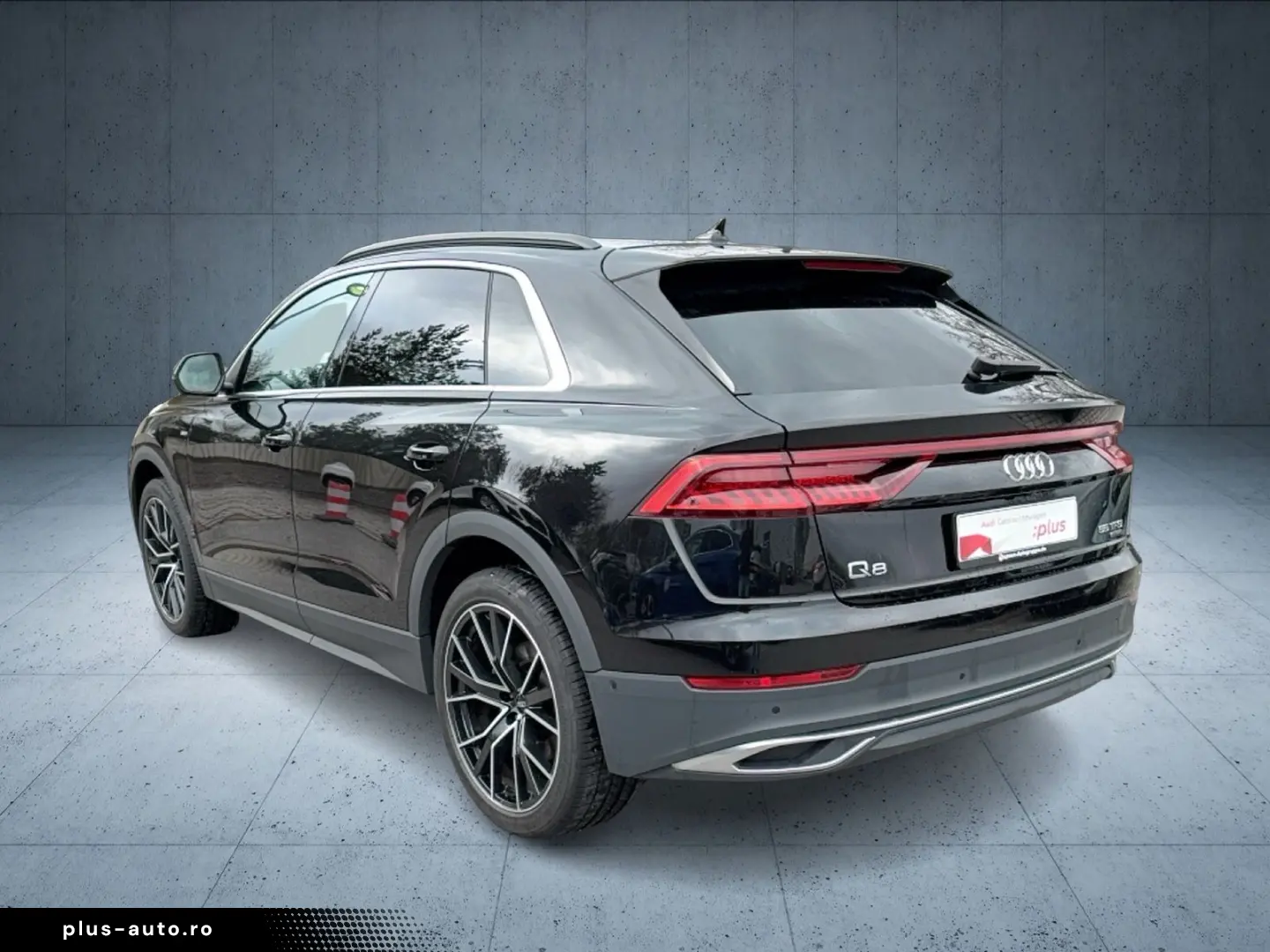 AUDI Q8 SUV 55 TFSI qu. tiptr. Matrix Stdhzg 22 PANO