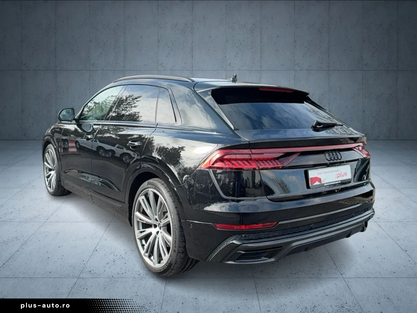 AUDI Q8 SUV 55 TFSI qu. tiptr. 23 Stdhzg Matrix PANO