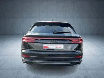 AUDI Q8 SUV 55 TFSI qu. tiptr. 23 Stdhzg Matrix PANO