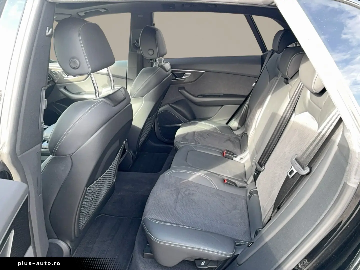 AUDI Q8 SUV 55 TFSI qu. tiptr. 23 Stdhzg Matrix PANO