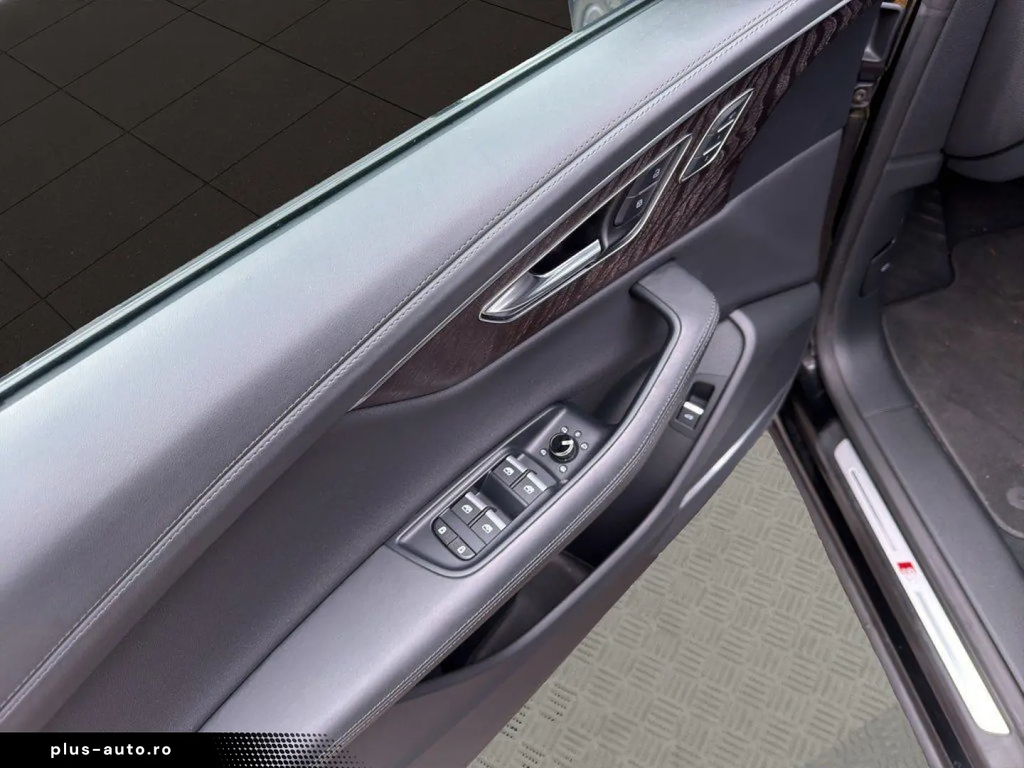 AUDI Q8 55 TFSI qu. tiptronic Matrix Pano 360  ACC