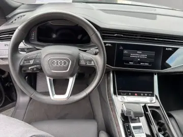 AUDI Q8 55 TFSI qu. tiptronic Matrix Pano 360  ACC