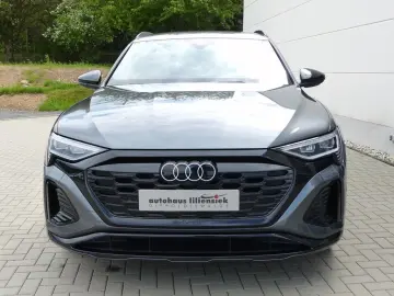 AUDI Q8 55 e-tron quattro 300KW S line  LED ACC PDC