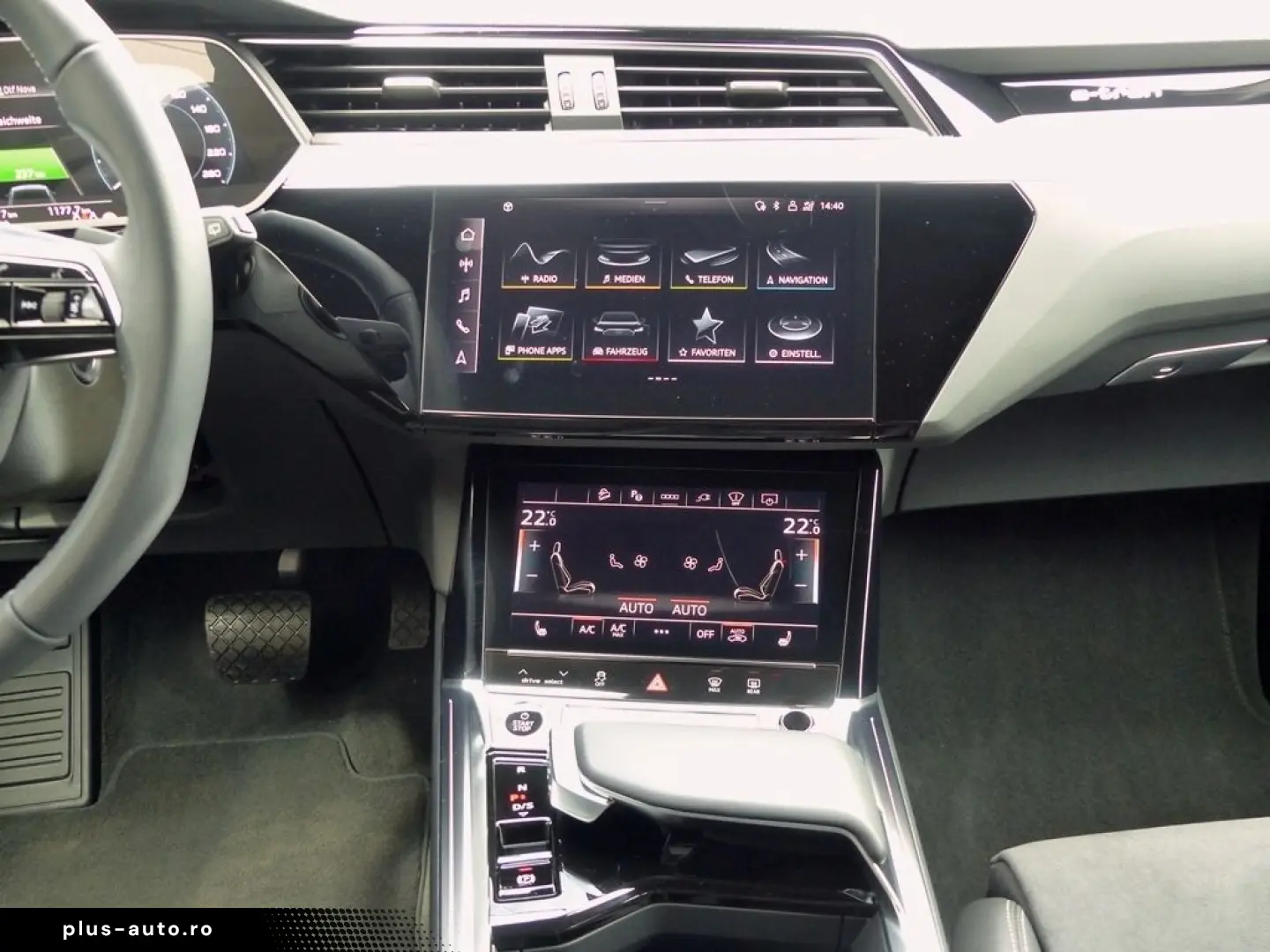 AUDI Q8 55 e-tron quattro 300KW S line  LED ACC PDC