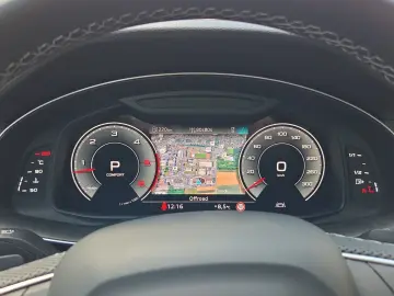 AUDI Q8 SUV 50 TDI quattro S line Optikpaket Pano vir