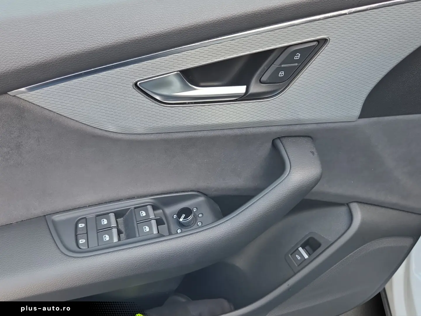 AUDI Q8 SUV 50 TDI quattro S line Optikpaket Pano vir