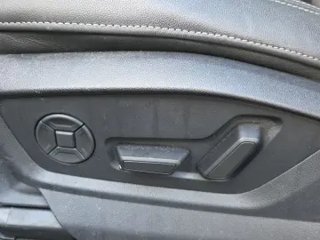 AUDI Q8 SUV 50 TDI quattro S line Optikpaket Pano vir