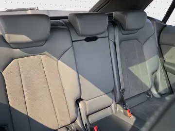 AUDI Q8 50 TDI quattro S line Navi LED Alu B&O PDC Pa