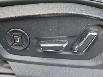 AUDI Q8 50 TDI quattro S line Navi Matrix Alu B&O HUD