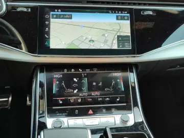 AUDI Q8 55 TFSI quattro S line Navi Matrix Alu B&O PD