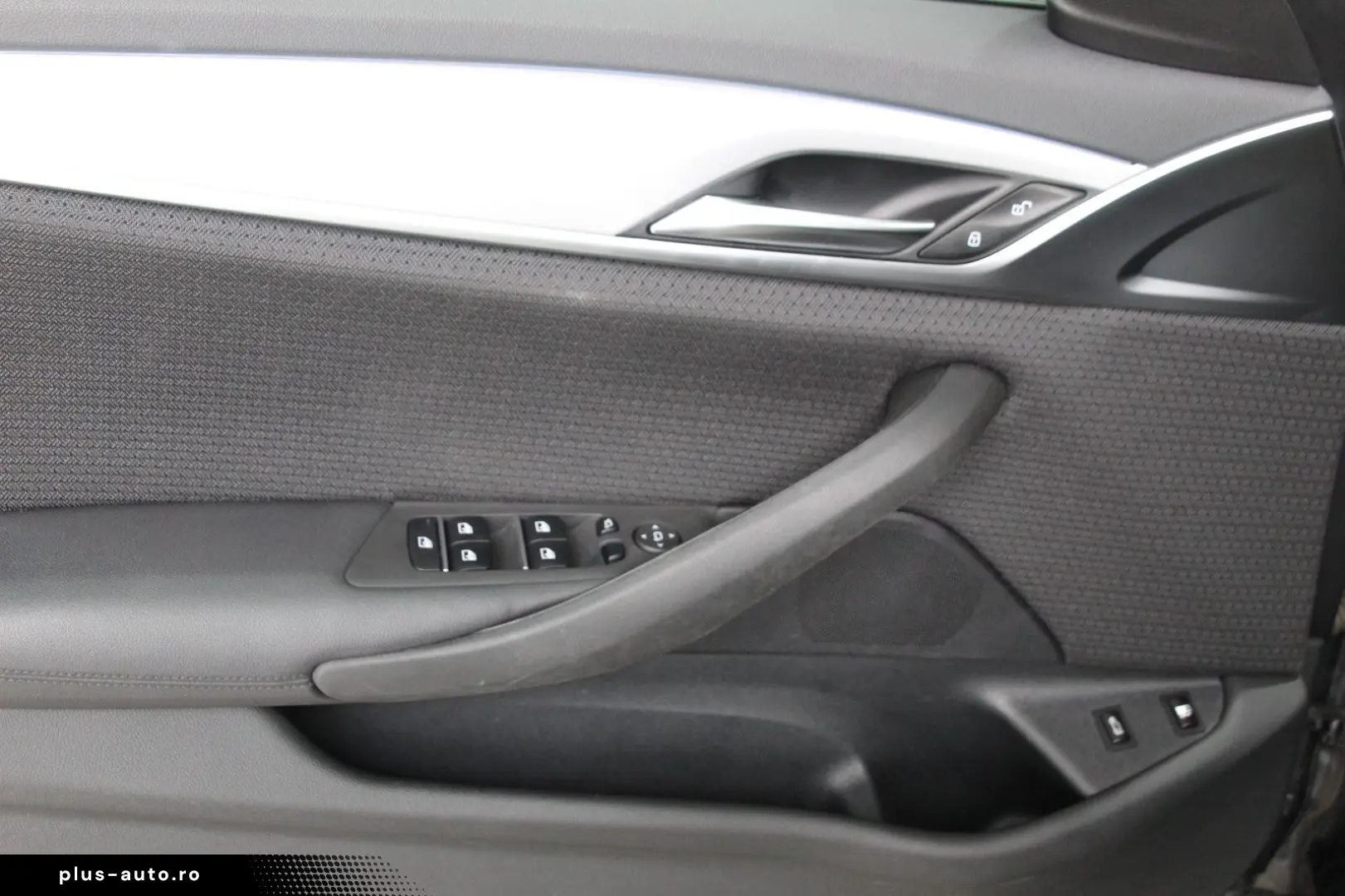 BMW 530 e  HUD LASER CAM TOT SPUR VIRTUAL