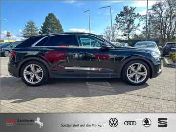 AUDI Q8 55 TFSI quat AZN-Haus-FÖRDERUNG  AHK-Luft-HUD